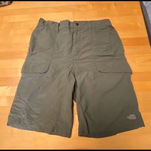 The North Face quick dry shorts Men’s Large